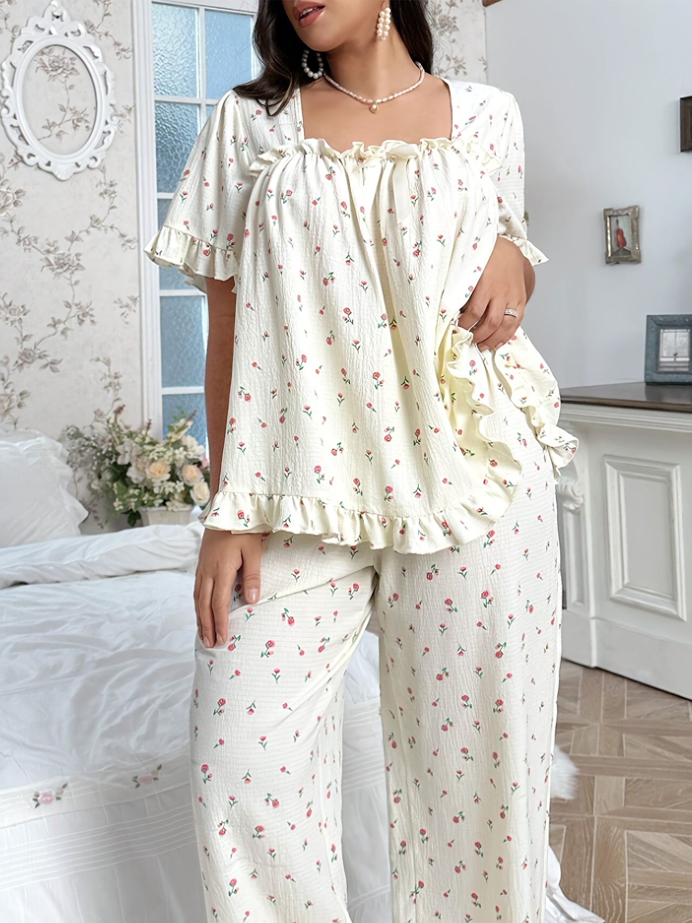 Women's Floral Print Two-Piece Set With Ruffle Hem Short Sleeve Top and Elastic Pants