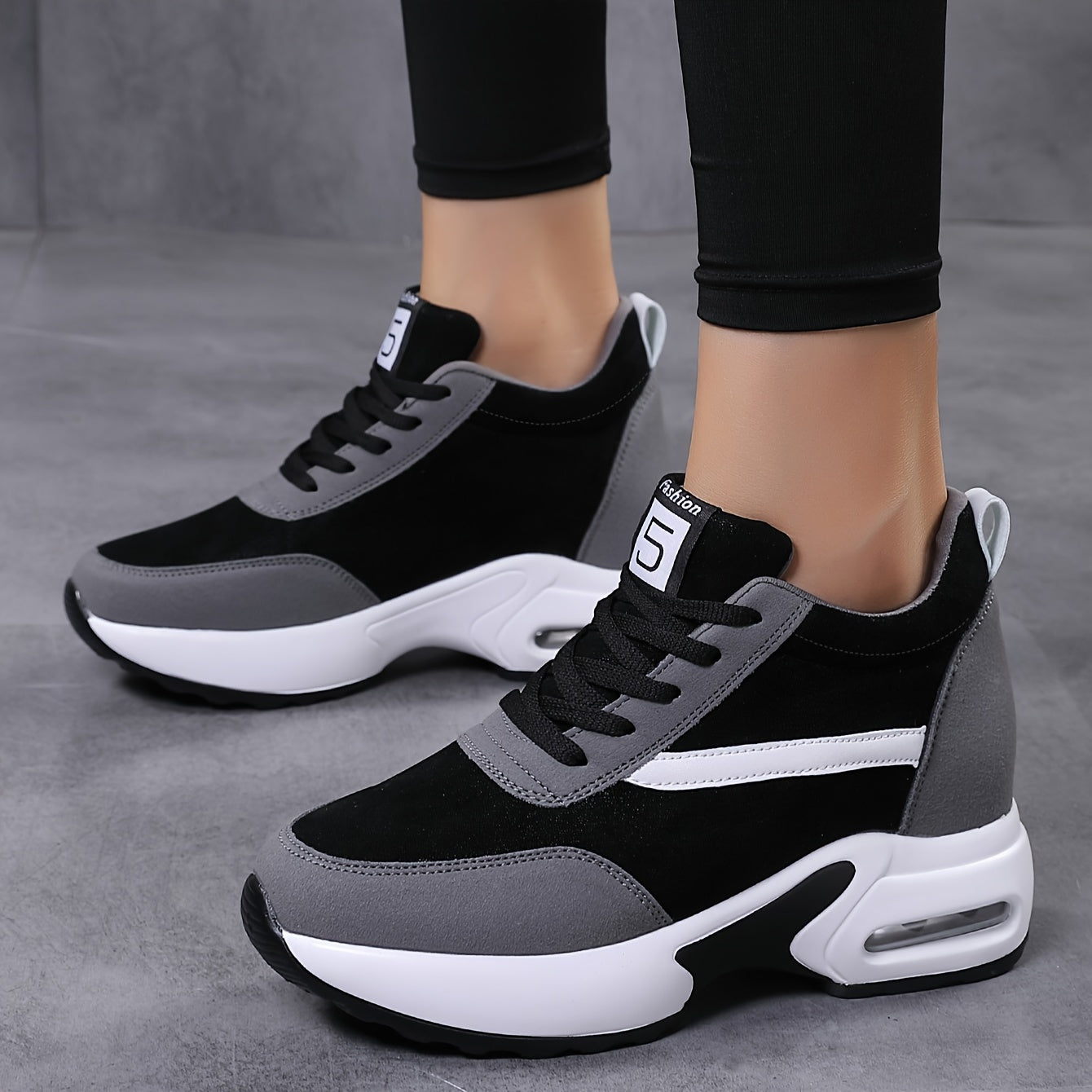 Women's Casual Sneakers with Air Cushion Low-Top Lace-Up PU Upper