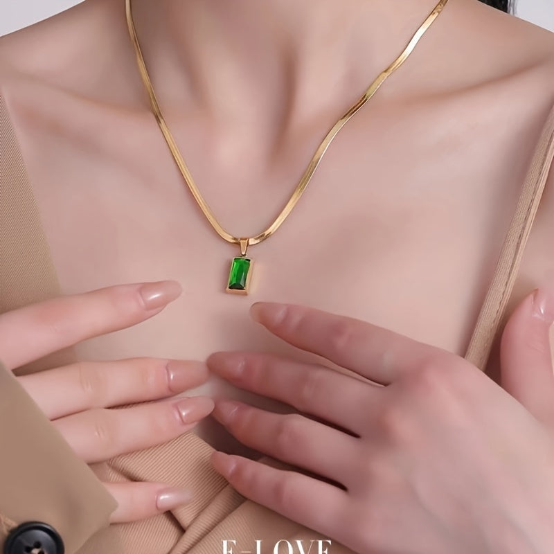 Conjunto de joyería de acero inoxidable chapado en oro bohemio con colgante y pendientes de zirconia sintética verde