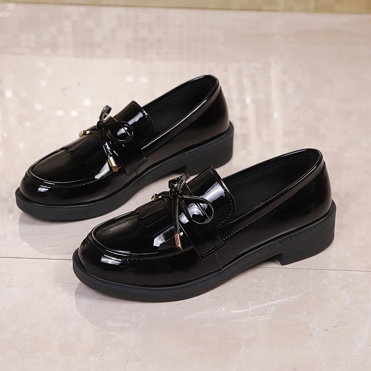 Women's Black Flat Shoes Tassel Slip-On Loafers With Bow and Pointed Toe