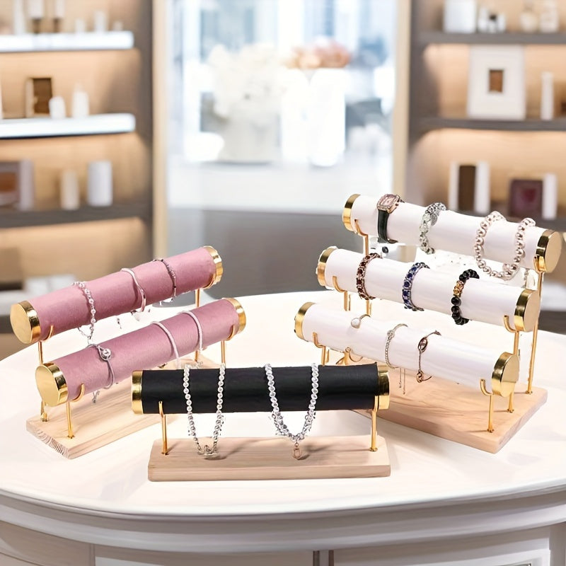 Стильная трехъярусная подставка для украшений в золотистом оттенке с деревянной основой для часов и аксессуаров