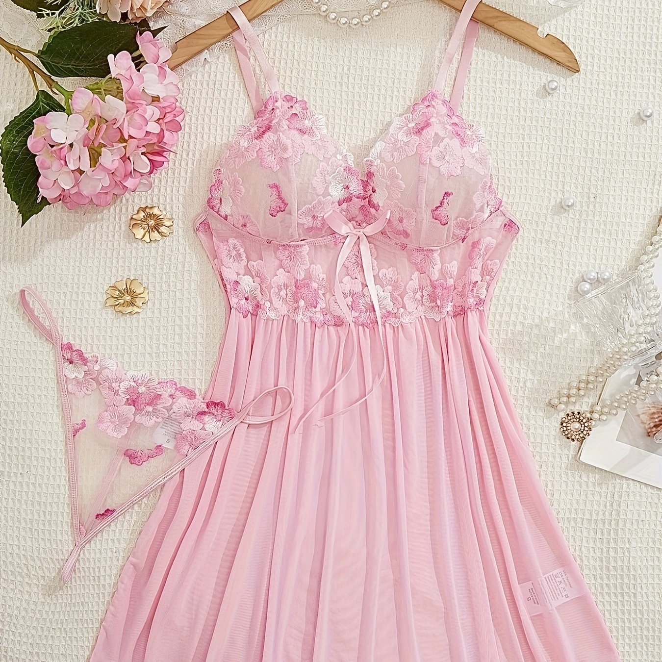 Women's Lingerie Set Embroidered Flower Pattern Babydoll and Slip Dress
