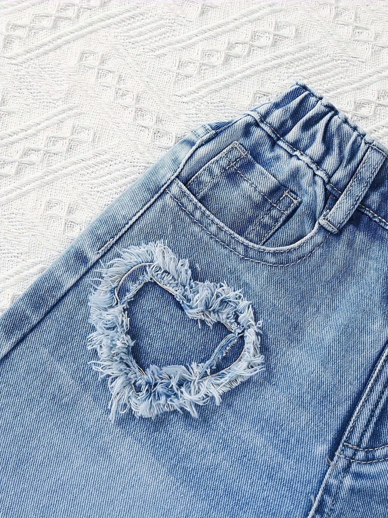 Девочки Детские джинсы с сердечным патчем, прямые, с эластичным поясом и растяжимым денимом