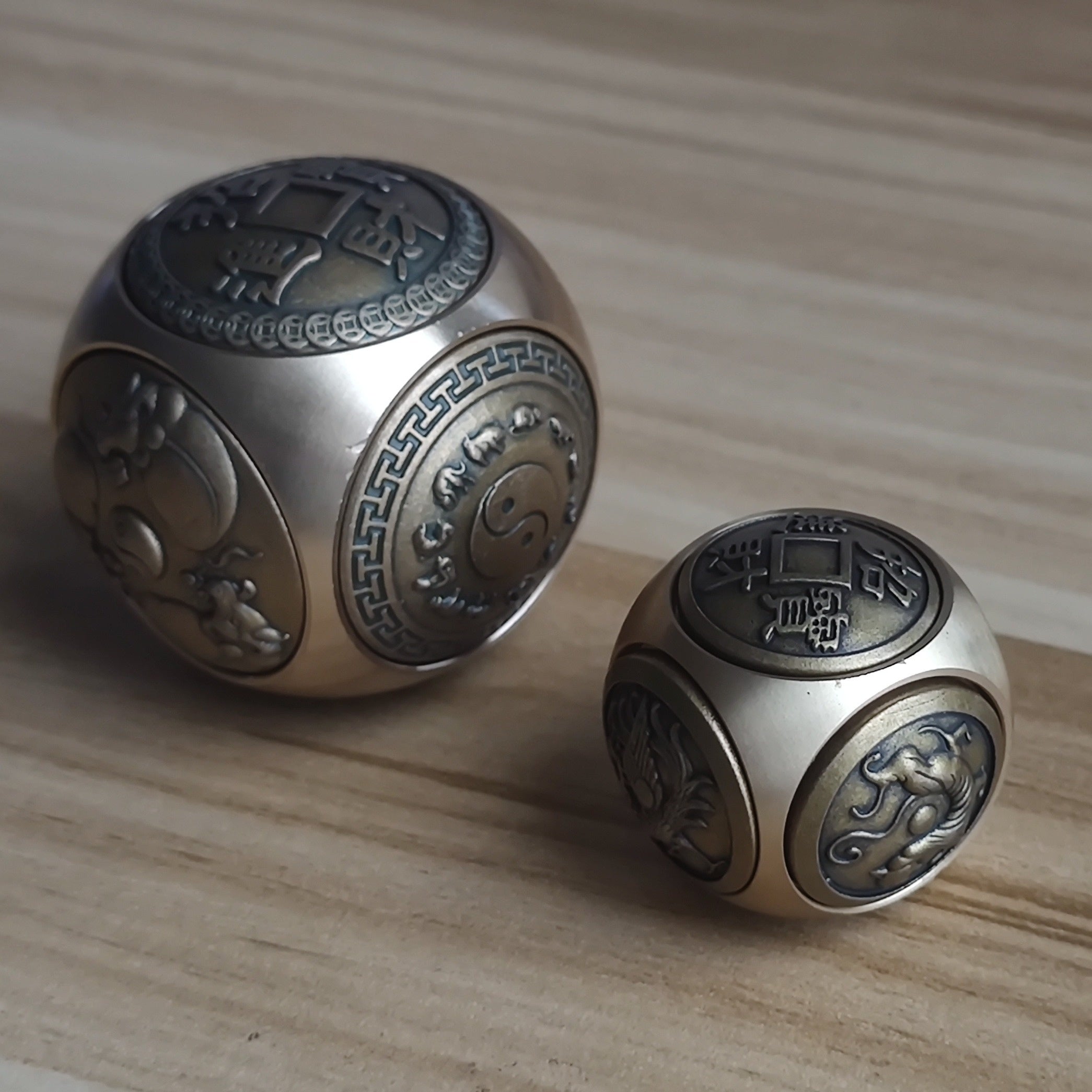 Esfera de alivio del estrés de latón para prosperidad y buena fortuna Amarillo 14+