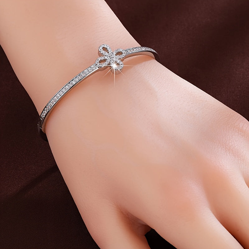 Women's Bracelet with Fireworks Design and Synthetic Zirconia
