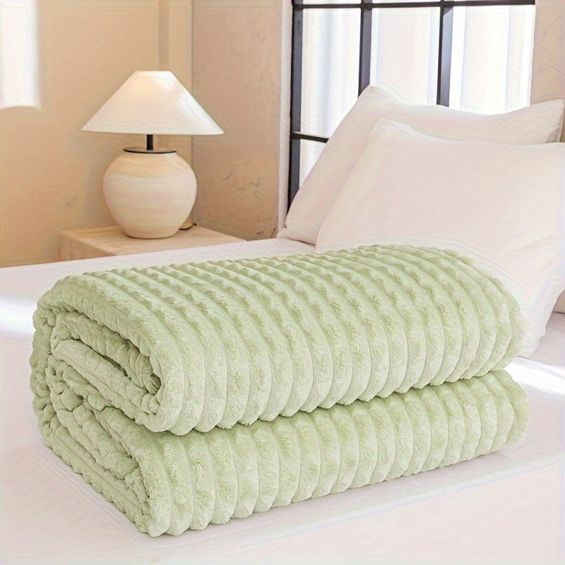 Reversible Flannel Blanket for All Seasons Checkered Bed Cover Soft and Easy to Clean