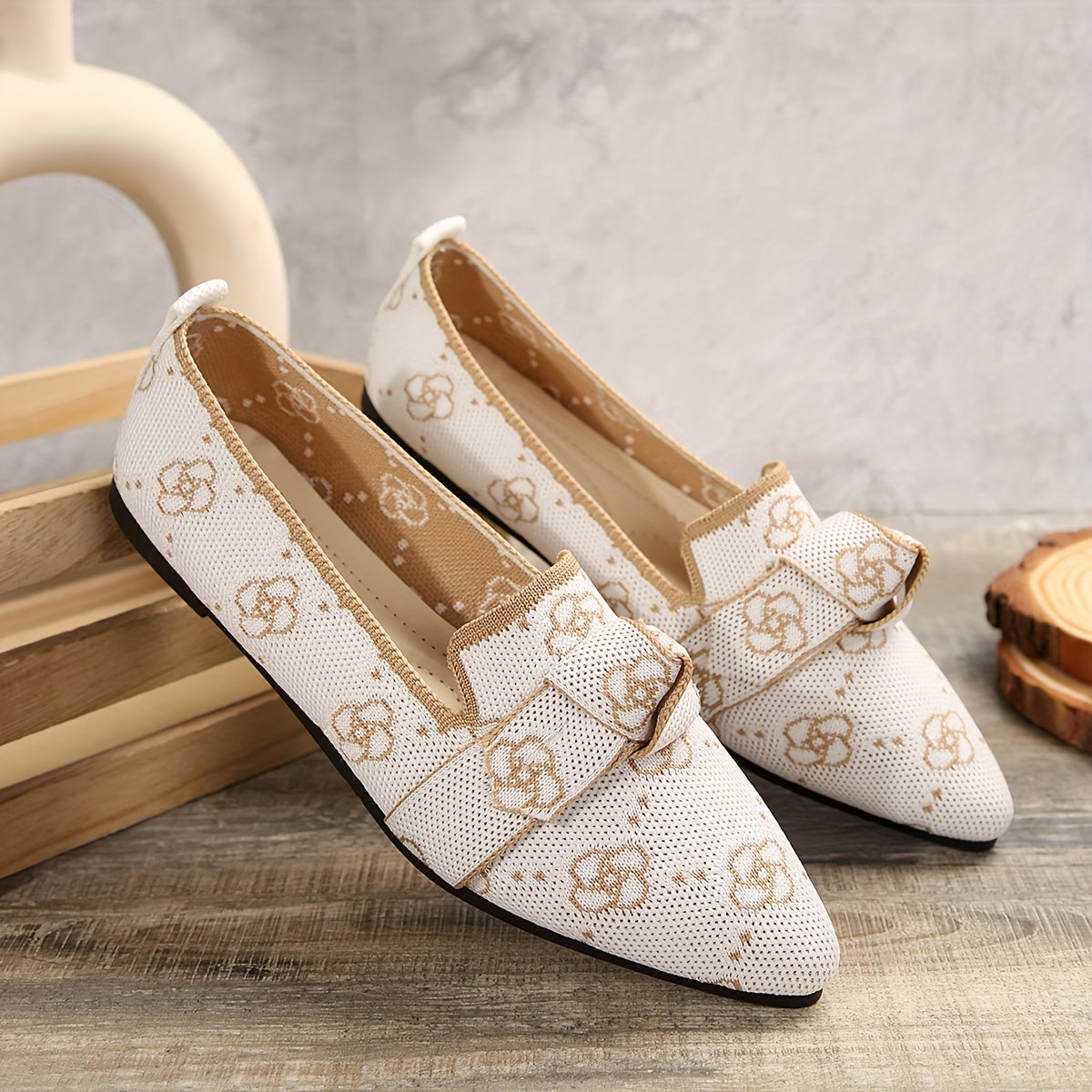 Women Breathable Printed Flats with Pointed Toe Comfortable Shoes