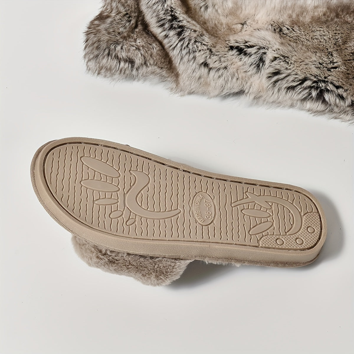 Women’s Plush Fleece Slippers with Gold Chain Accents Indoor House Shoes