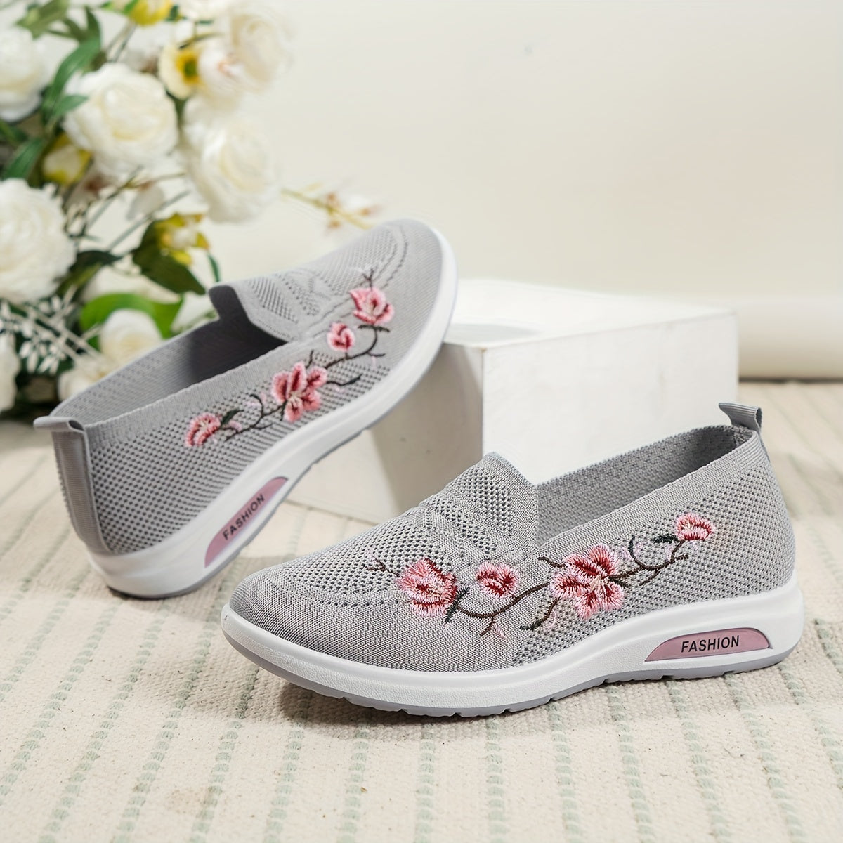 Women's Mesh Breathable Casual Sports Shoes Flat Bottom Comfortable