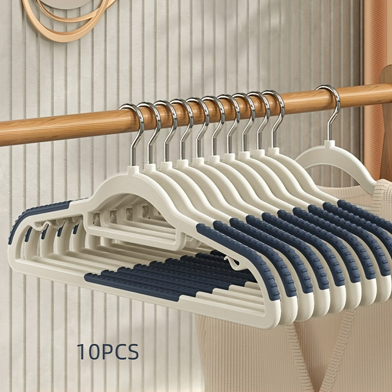 Plastic Hanger with Non-Slip Pad and Curved Shoulder for Closet Storage