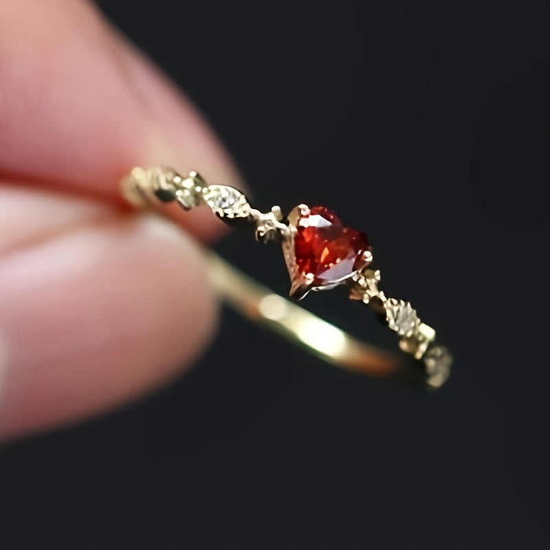 Высококачественное ювелирное украшение, идеально подходящее для повседневной одежды или вечеринок, с кольцом в форме сердца из 925-й стерлинговой серебра, инкрустированным алым цирконием и покрытым 14-каратным золотом.