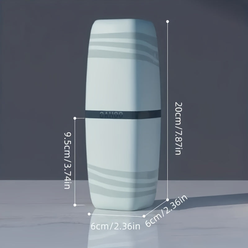 Sayohat, lagerda va uyda foydalanish uchun ideal bo'lgan, tish cho'tkasi va tish pastasi tutqichi bilan jihozlangan portativ 3-in-1 tish cho'tkasi qutisi.