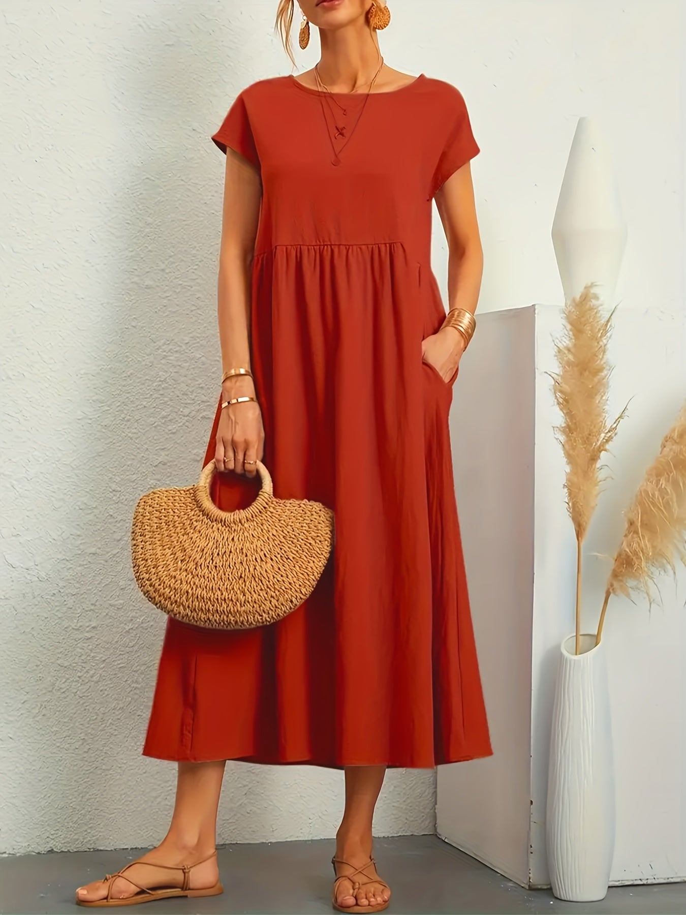 Plus Size Solid Color Ruched Dress with Pockets Short Sleeves Crew Neck Longline Summer Spring Fashion