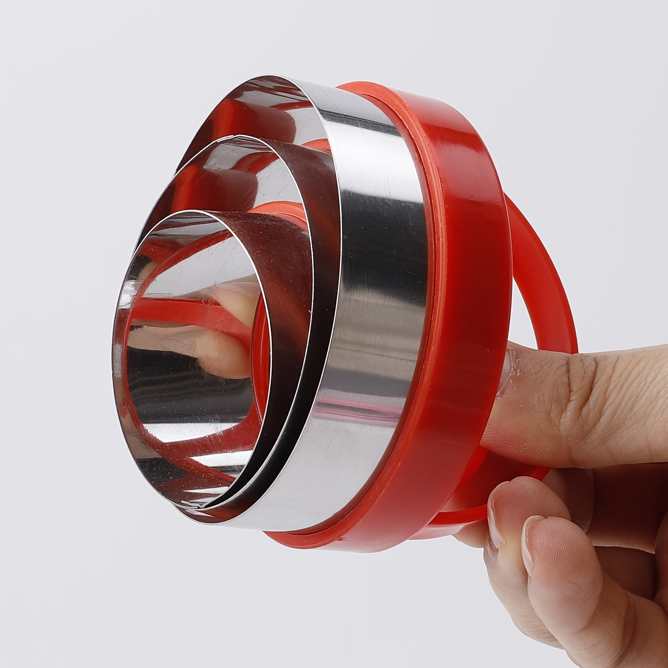 Set of 3 Round Cookie Cutters with Handles for Baking and Cake Decorating