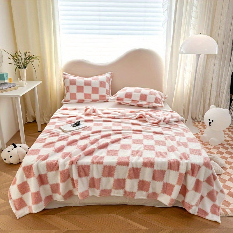 Velvet Polyester Checkered Pet Blanket for Dogs and Cats Pink White Warm Washable