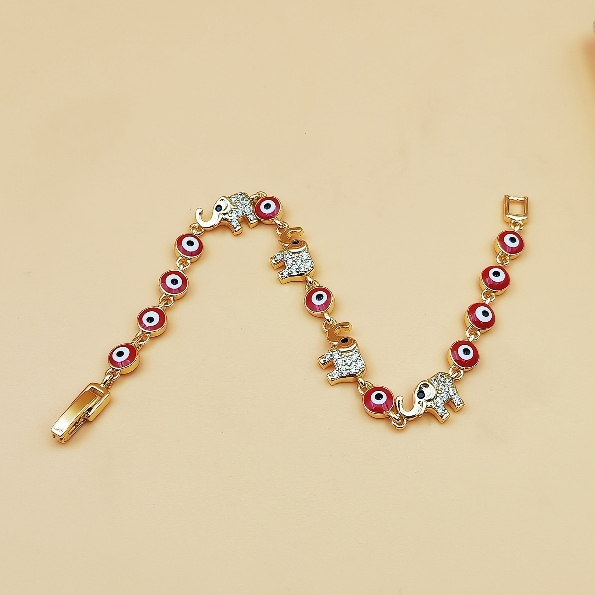 Ayollar va qizlar uchun Bohemiya mis bilaguti va hayvon charmslari