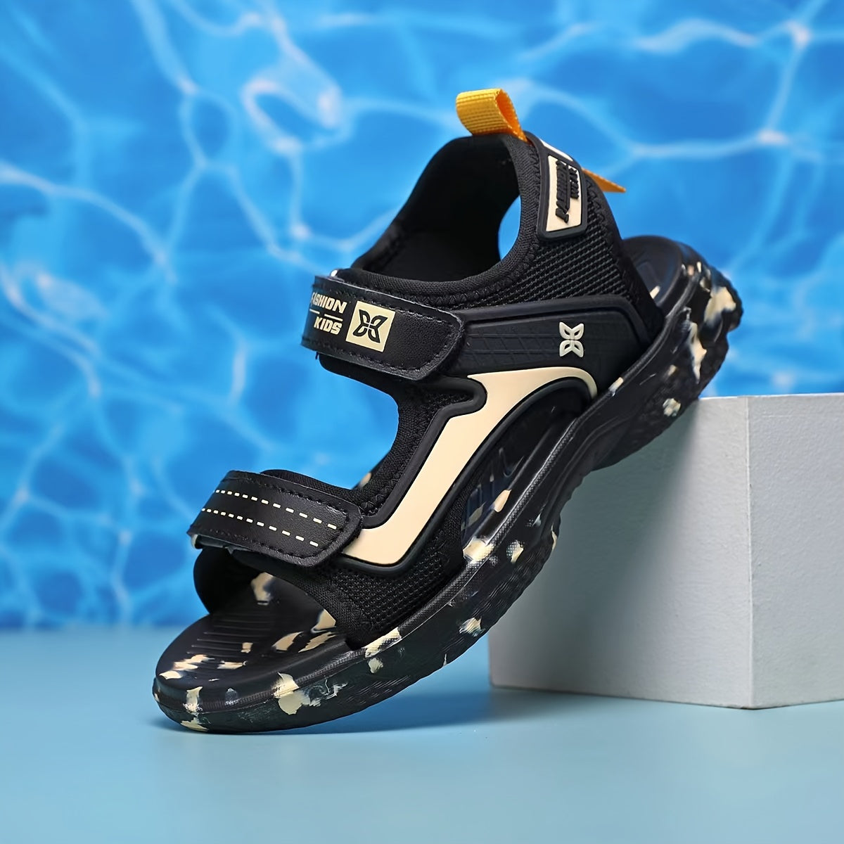 Детские легкие клетчатые сандалии с регулируемыми ремешками для пляжа и повседневной носки