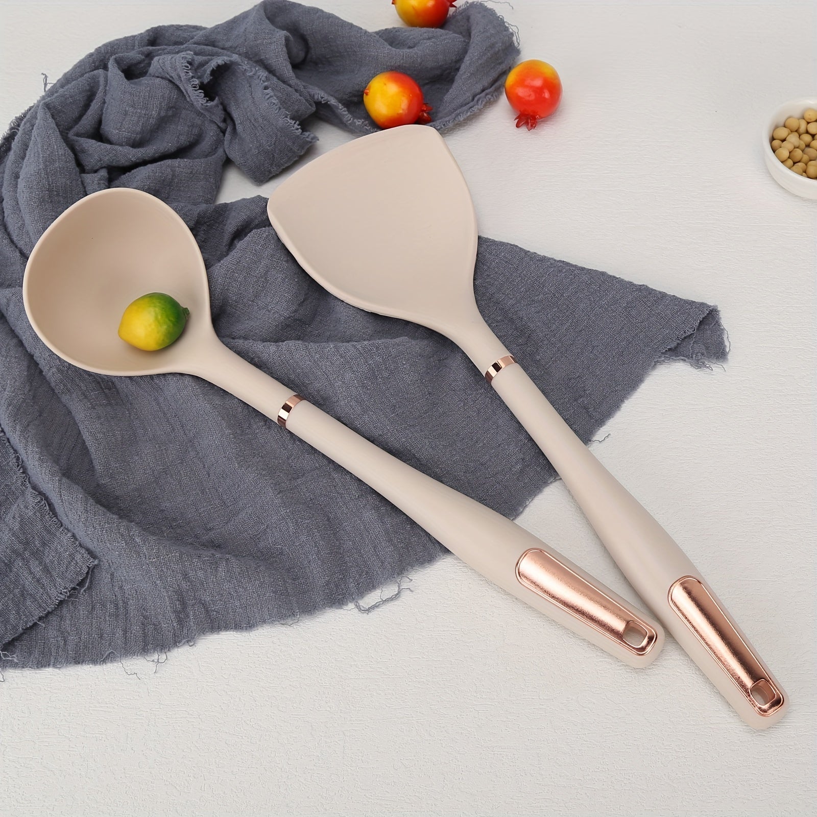 Silicone Kitchenware Set 7 Pieces Non-Stick Spatula Soup Spoon Leak Scoop