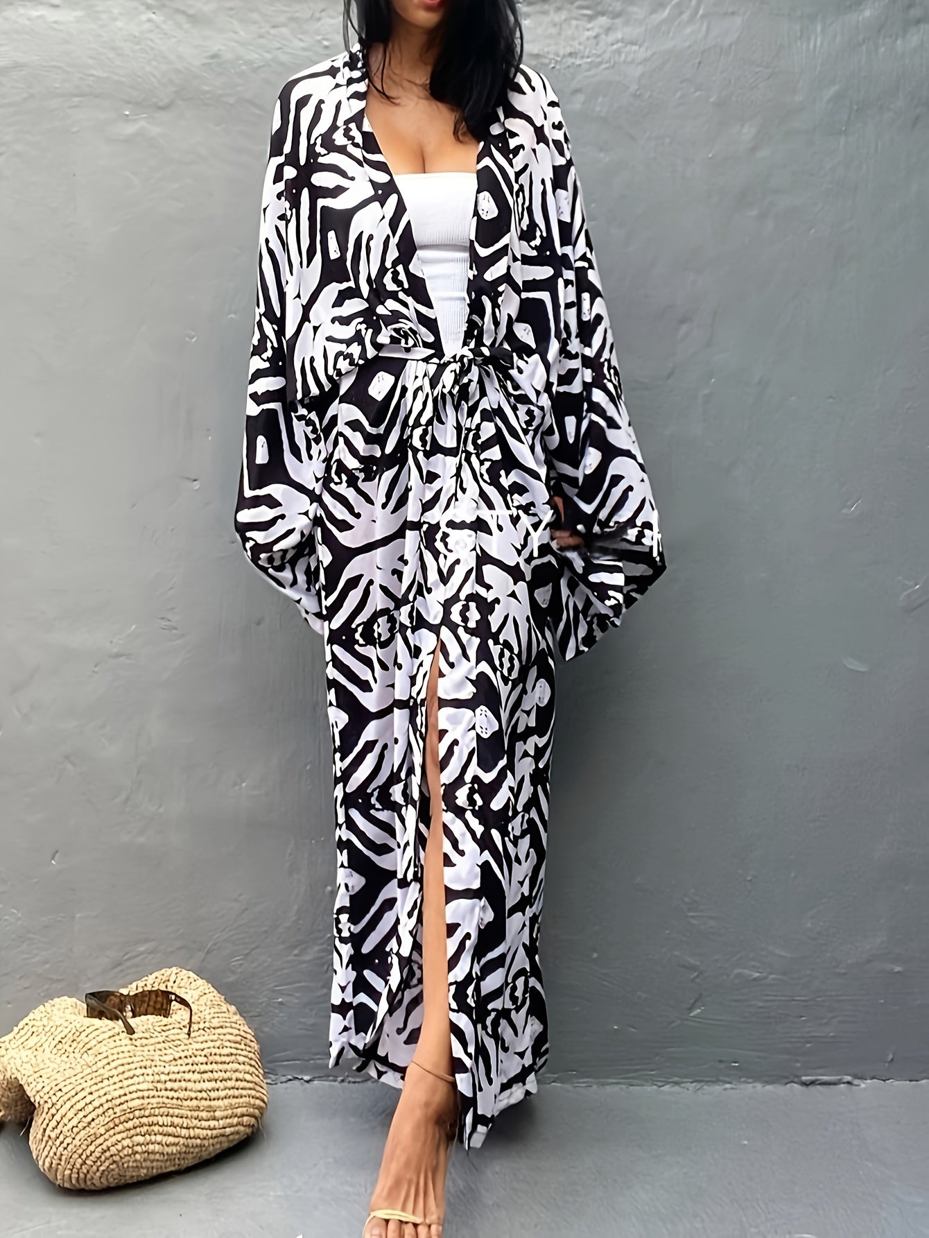 Легкий открытый бохо кимоно-кардиган с завязками спереди, геометрическим принтом, из 100% вискозы. Идеально подходит в качестве пляжного покрывала для женщин.