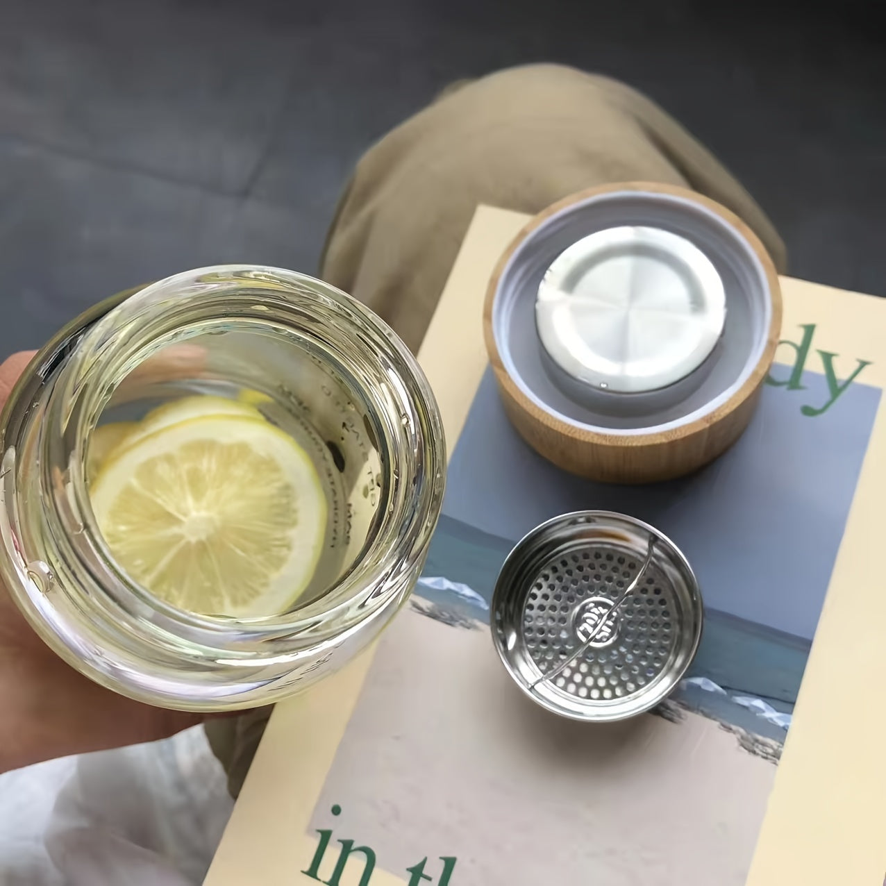 Borosilicate Glass Water Bottle 700ml 1000ml Leak-Proof Reusable Outdoor Fitness