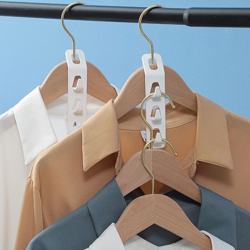 4-Piece Heavy Duty Plastic Hanger Set with 3 Hooks for Clothes Storage