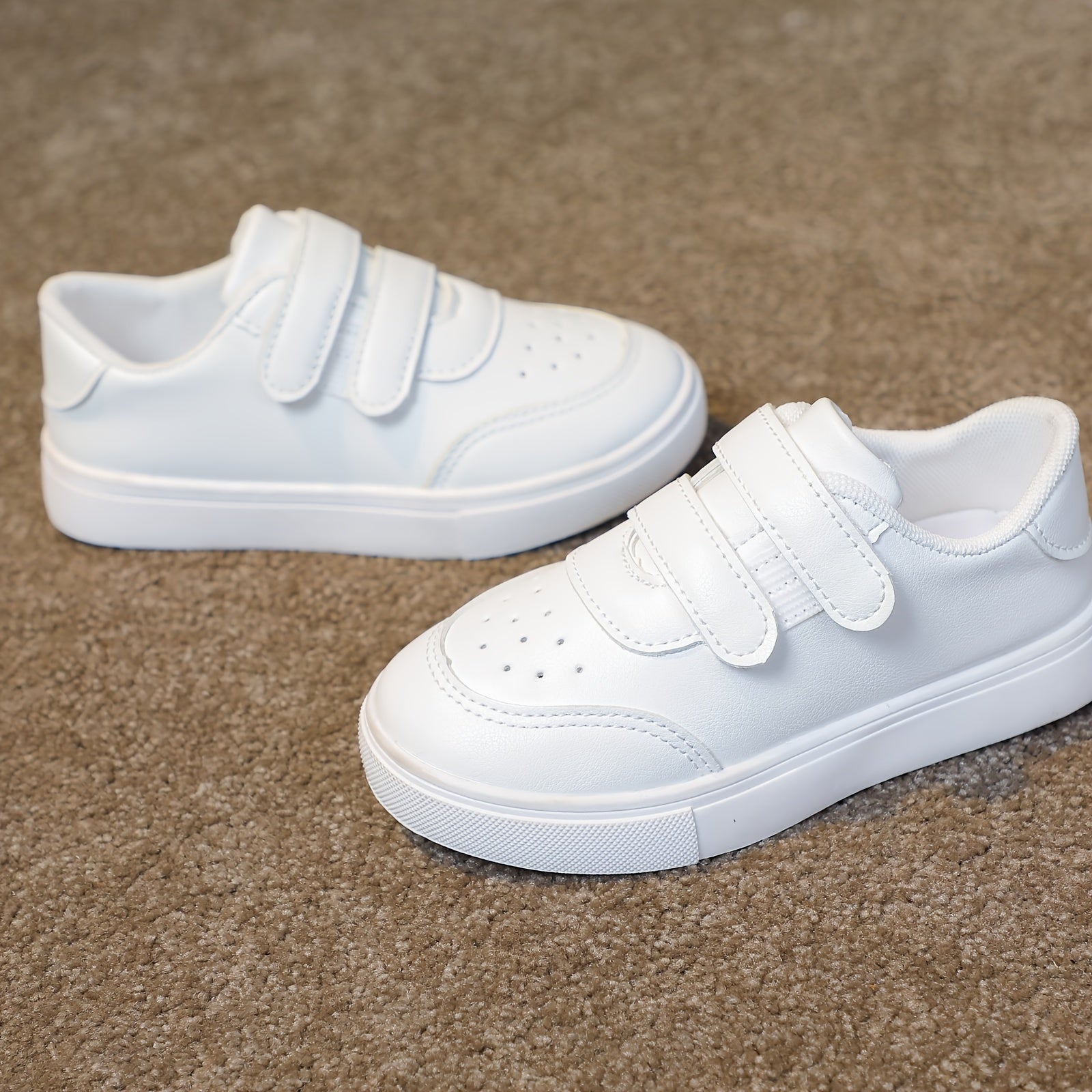Kids White Low-Top Casual Sneakers with Elastic Fastener Straps Breathable Fabric Rubber Sole