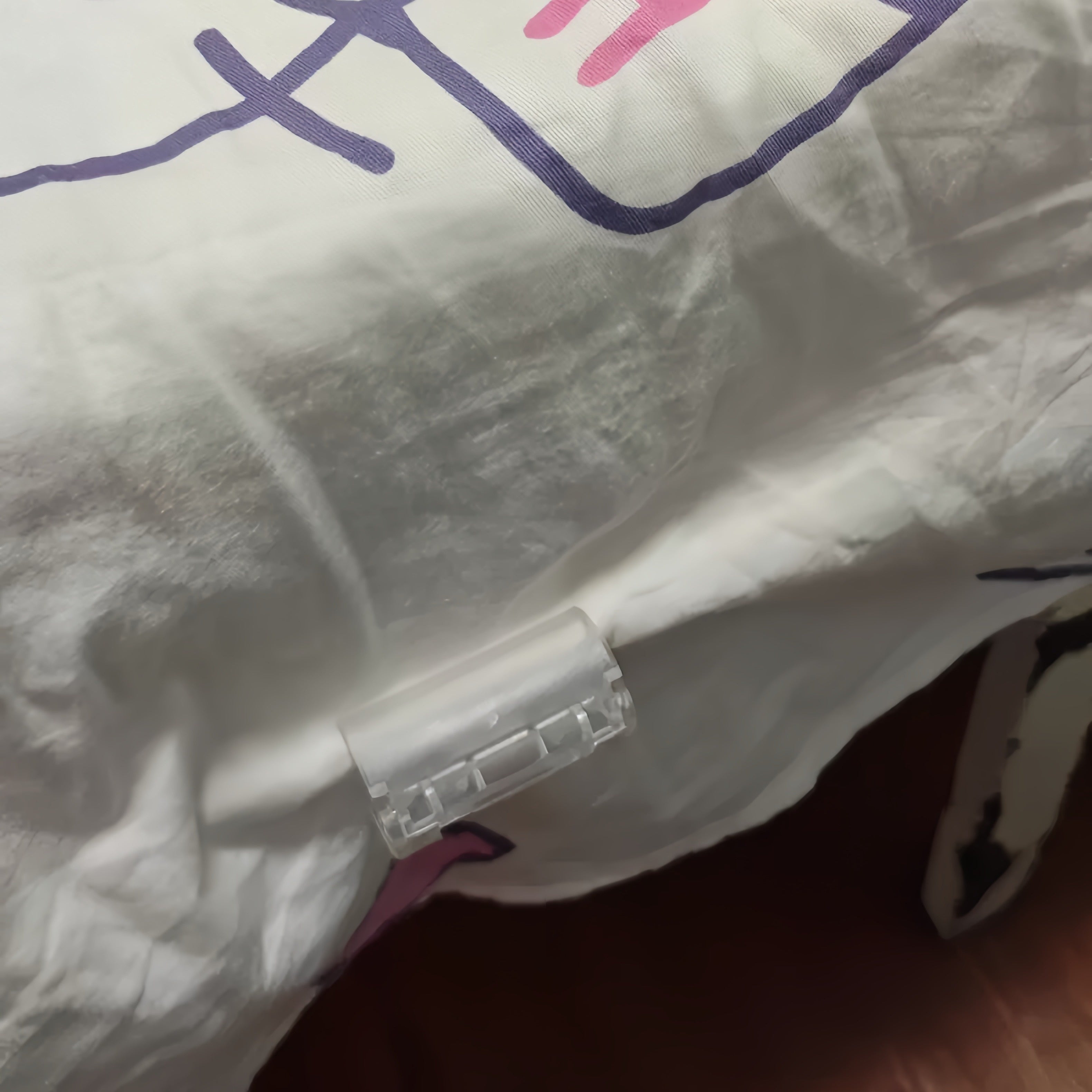 Красный нескользящий невидимый фиксатор для простыней и одеял с зажимом, машинная стирка, бесследный анти-скользящий зажим для одеяла