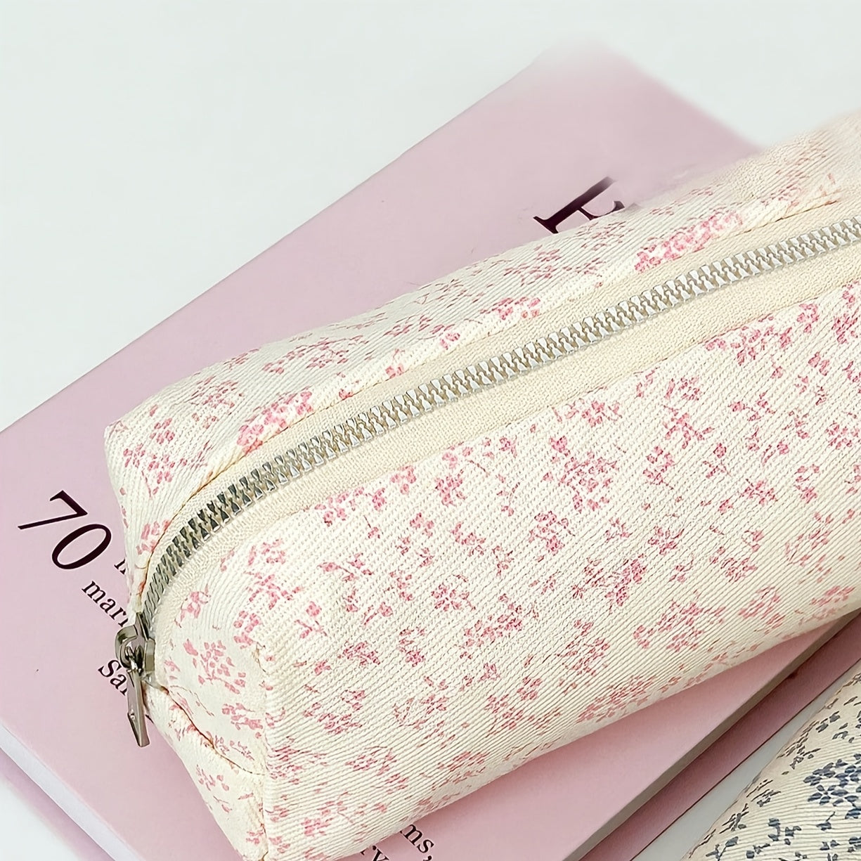 Canvas Floral Print Pencil Case with Zipper for Students and Office Organization