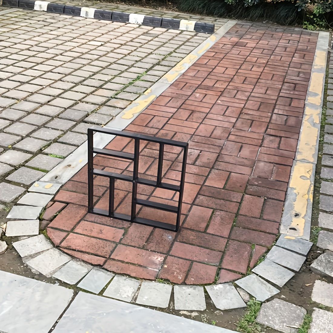 DIY Garden Path Maker Kit Concrete Mold for Stone Brick Roads Multi-Color 41.91cm x 41.91cm