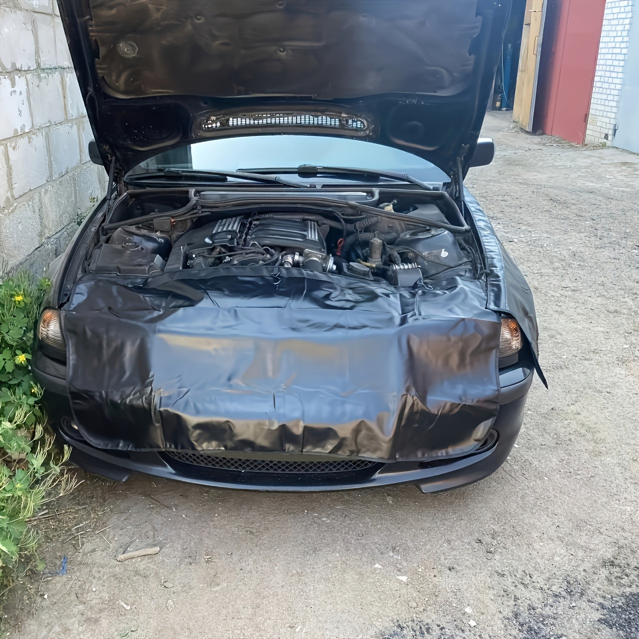 Universal avtomobil fender himoyasi bo'yoq himoyasi mato, qulf, yaproq plitasi bilan