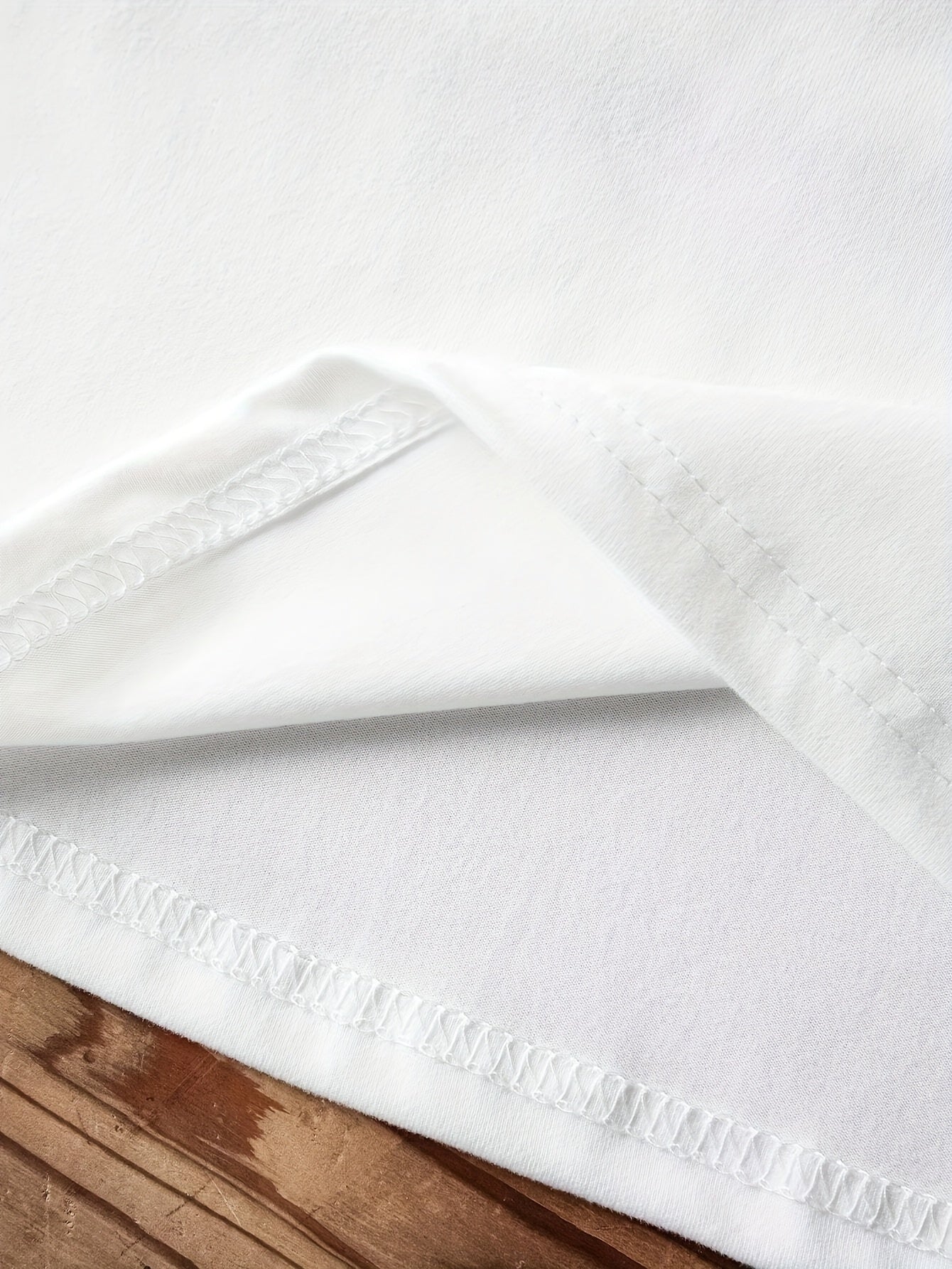 Bahor yoz uchun tasodifiy bosma polyester futbolka, dumaloq bo'yin bilan