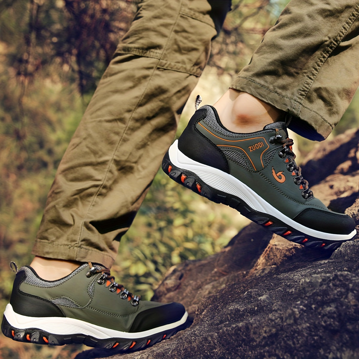 Men's Solid Color Mesh and PU Running Sneakers with EVA Sole