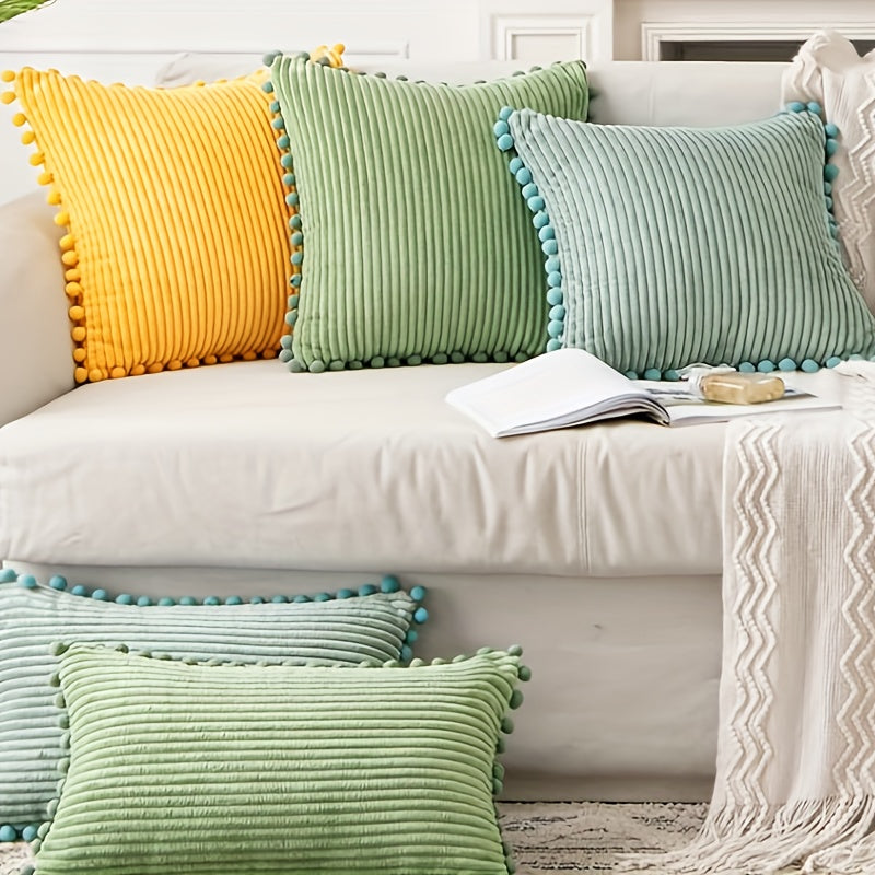 2 чехла для подушек из вельвета с меховыми шариками, идеально подходят для декора гостиной или спальни (подушки не включены).