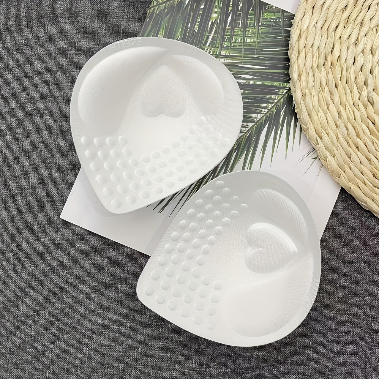 Women Polyester Solid Color Bra Insert Pad Hand Washable Chest Enhancement Anti-Sagging Universal Fit