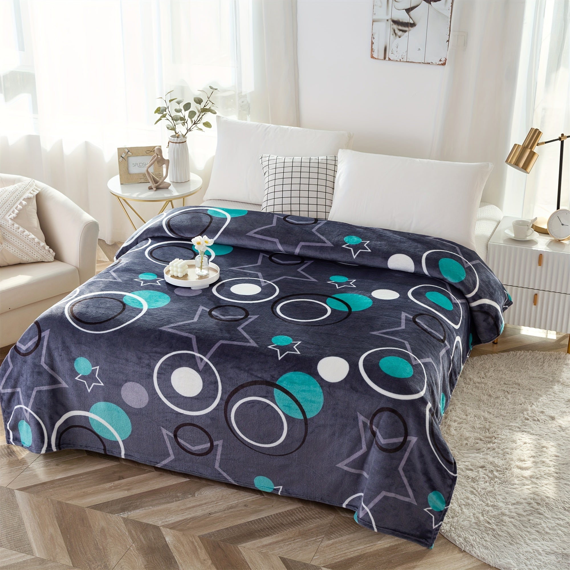Geometric Flannel Throw Blanket Cozy All-Year Use Machine Washable for Sofa Bed Travel
