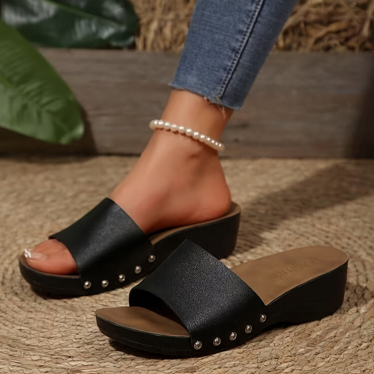 Women's Breathable Summer Flat Slippers Comfortable Soft Bottom