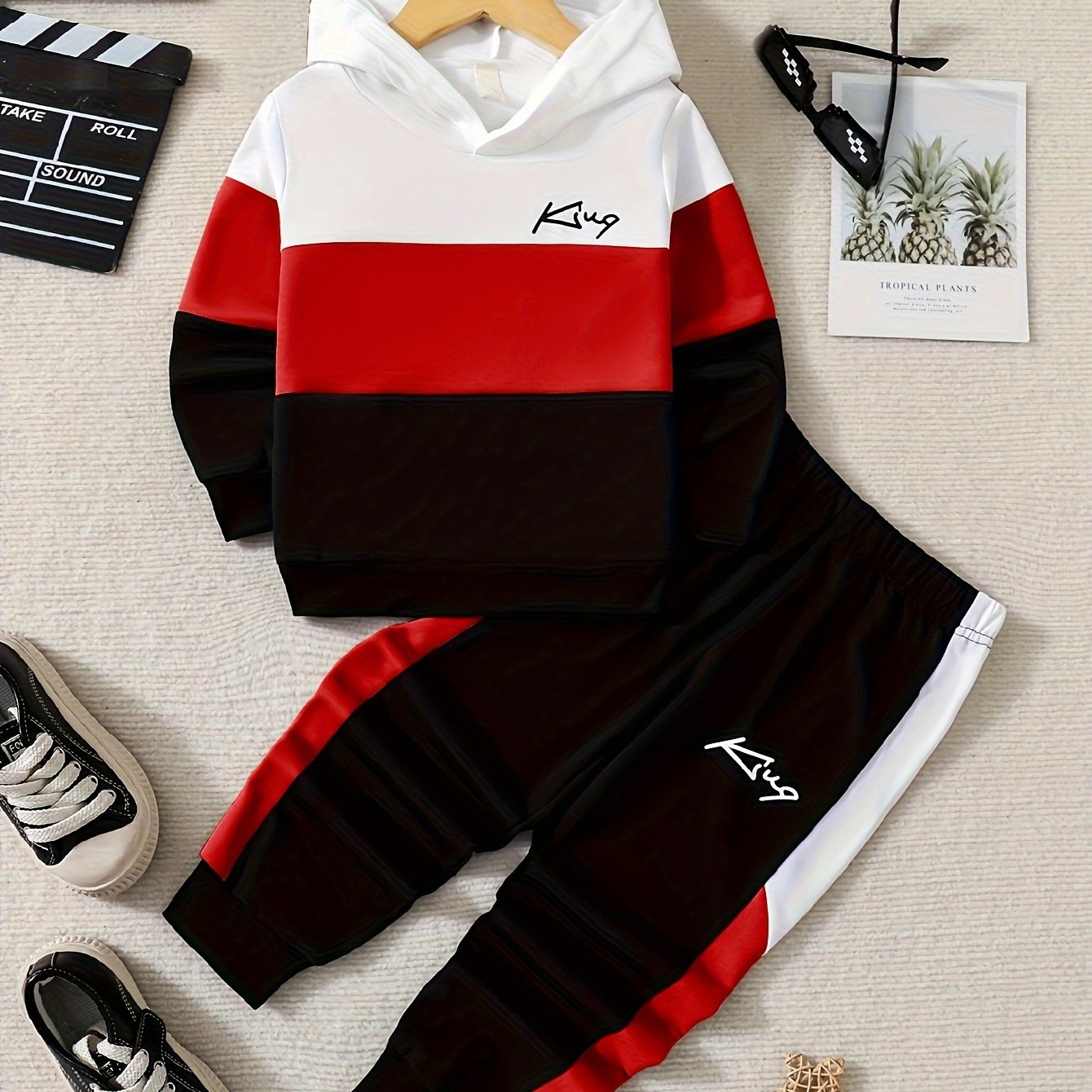 2pcs Boys Hooded Outfit Set with King Print Colorblock Stitching Fall Winter Outdoor Wear