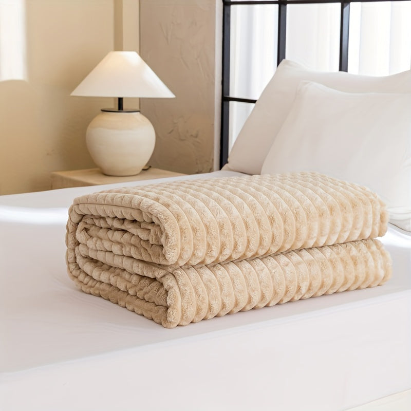 Reversible Flannel Blanket for All Seasons Checkered Bed Cover Soft and Easy to Clean