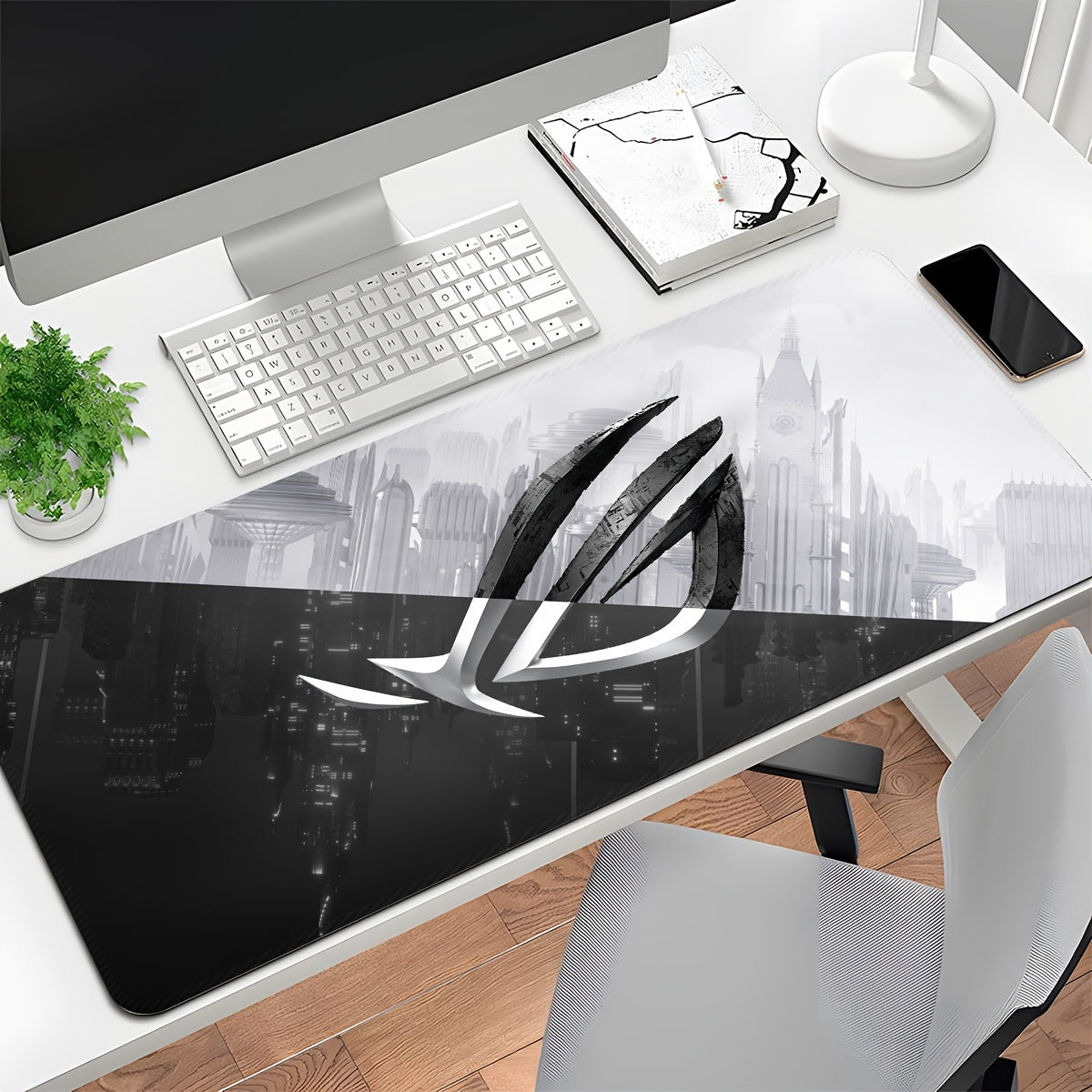 Large Gaming Mouse Pad with Non-Slip Rubber Edges and Washable Surface