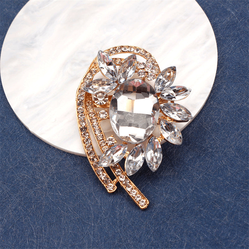 Elegant Rhinestone Brooch Pin for Women Jewelry Accessory