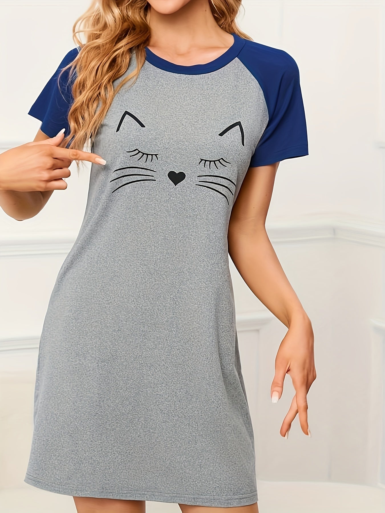Women's Casual Dress with Playful Cat Print and Color Block Design Made of Soft Polyester Blend for All Seasons