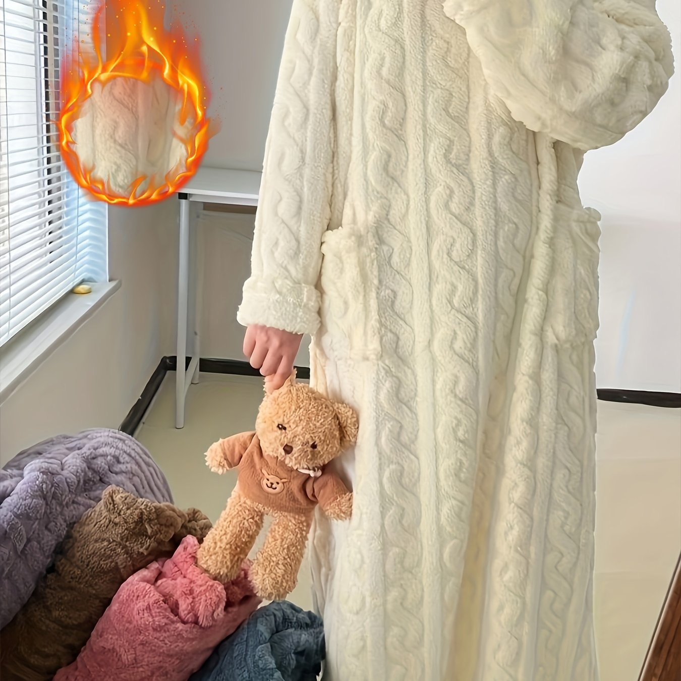 Long Coral Fleece Nightgown for Women Warm Autumn Winter Pajama Bathrobe with Pockets