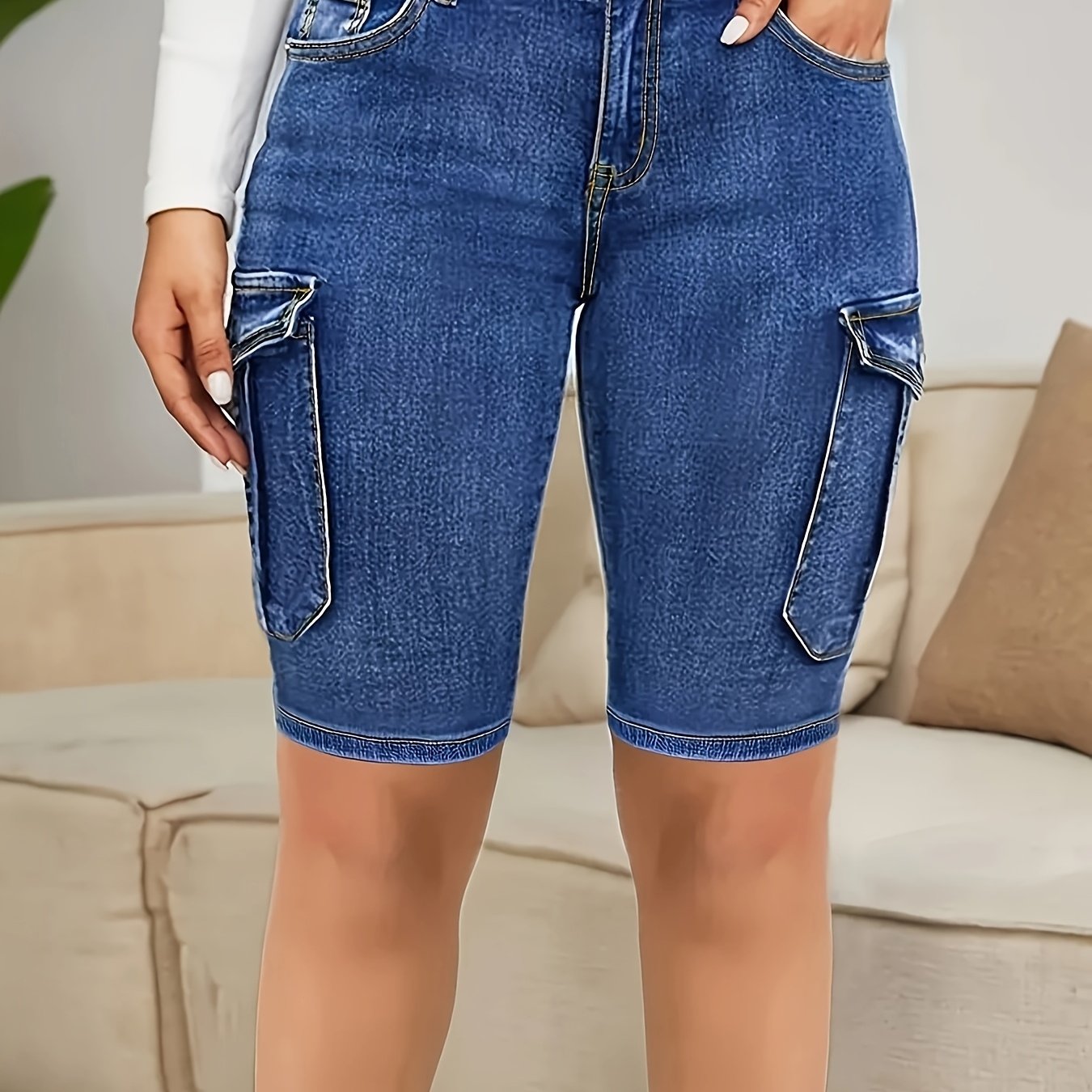 Plus Size Women's Stretch Denim Cargo Shorts Mid-Thigh Pockets