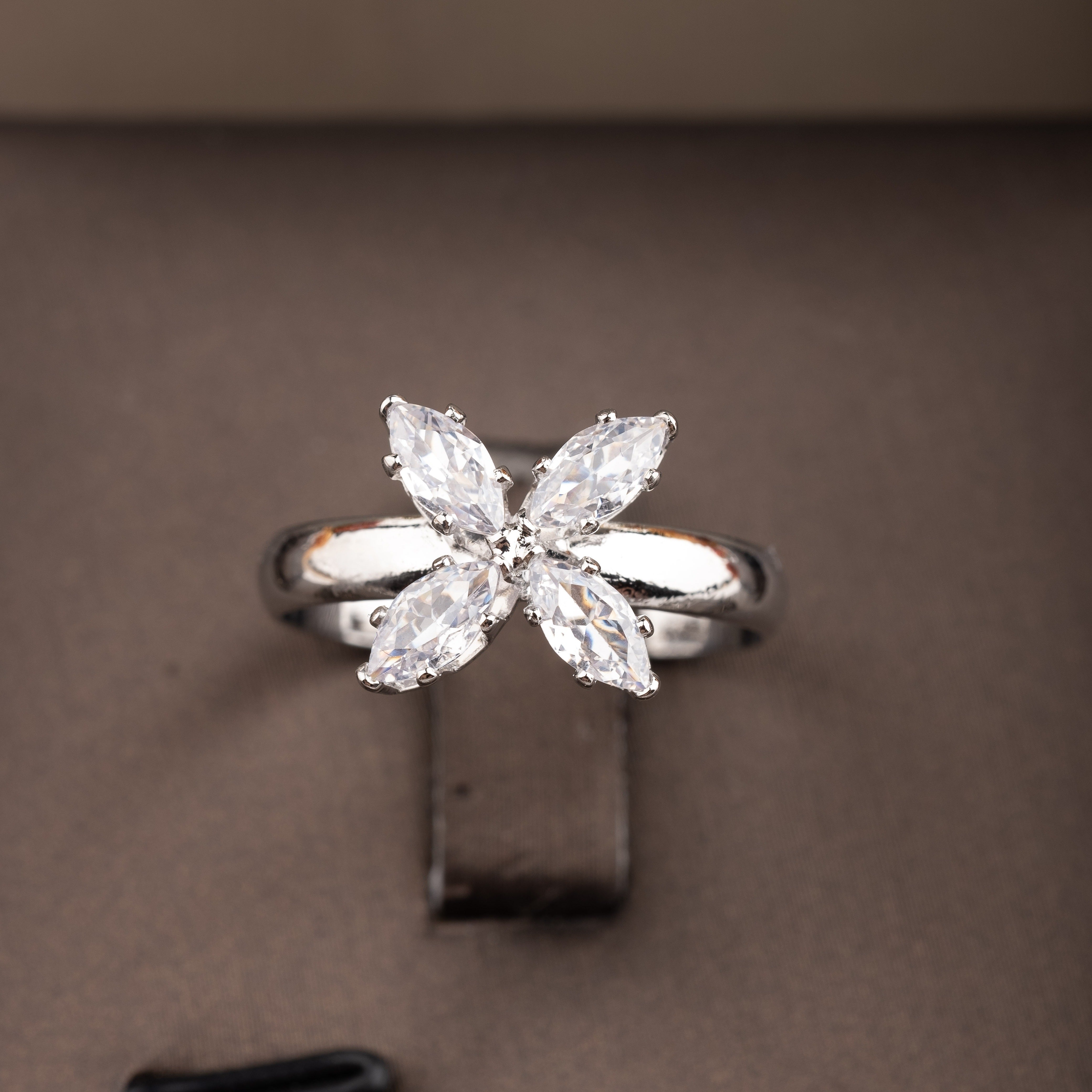 Women's Cubic Zirconia Flower Jewelry Set for Brides and Special Occasions