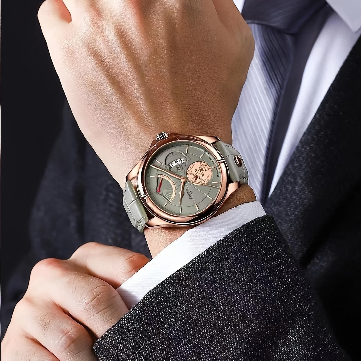 Casual Luminous Quartz Watch for Men and Women Waterproof with Calendar and PU Leather Strap