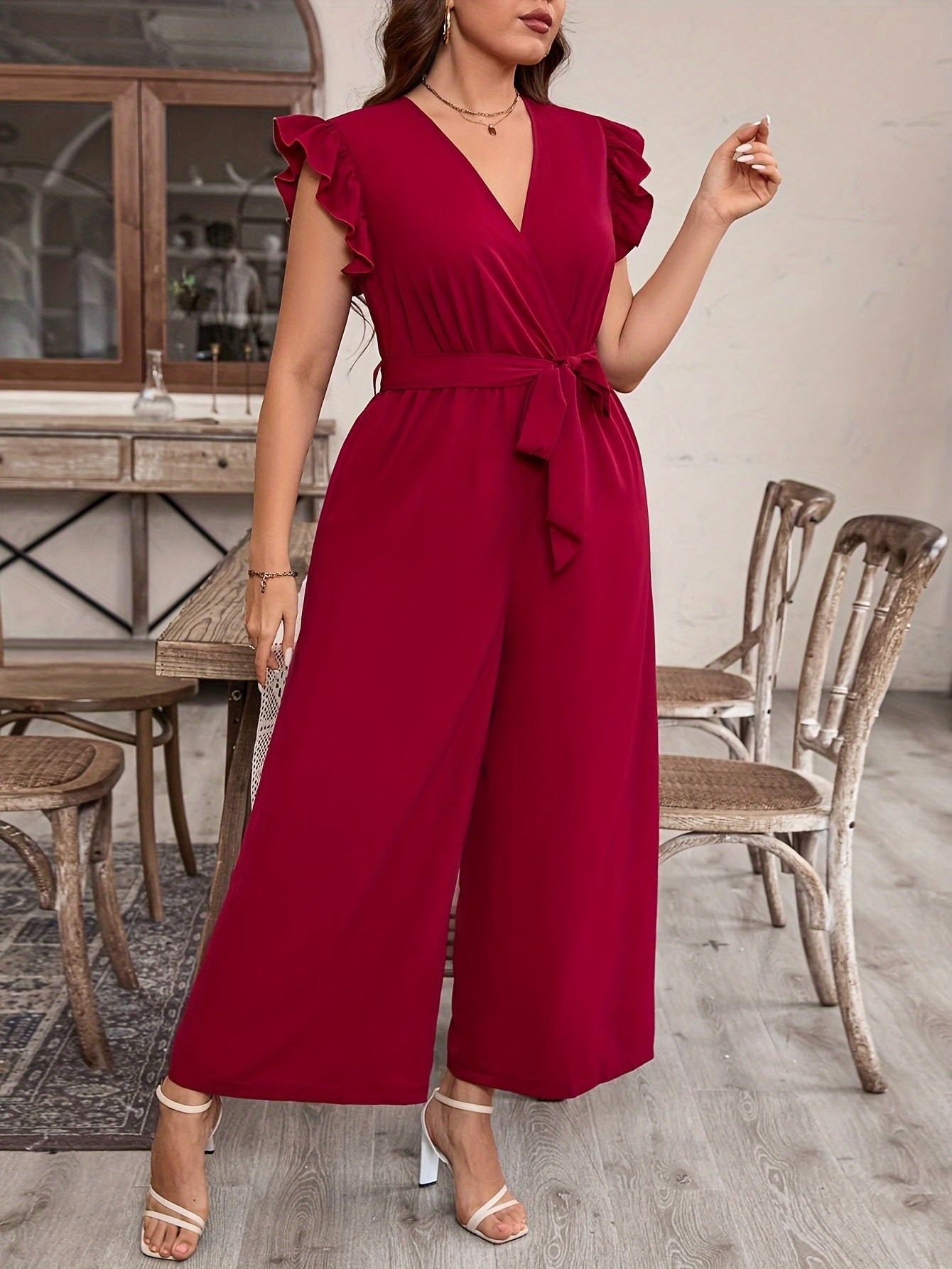 Ayollar uchun katta o'lchamli V-shakllı bo'yinli, ruffle qollu kombinezon, polyester, bir rangli, bahor va kuz uchun