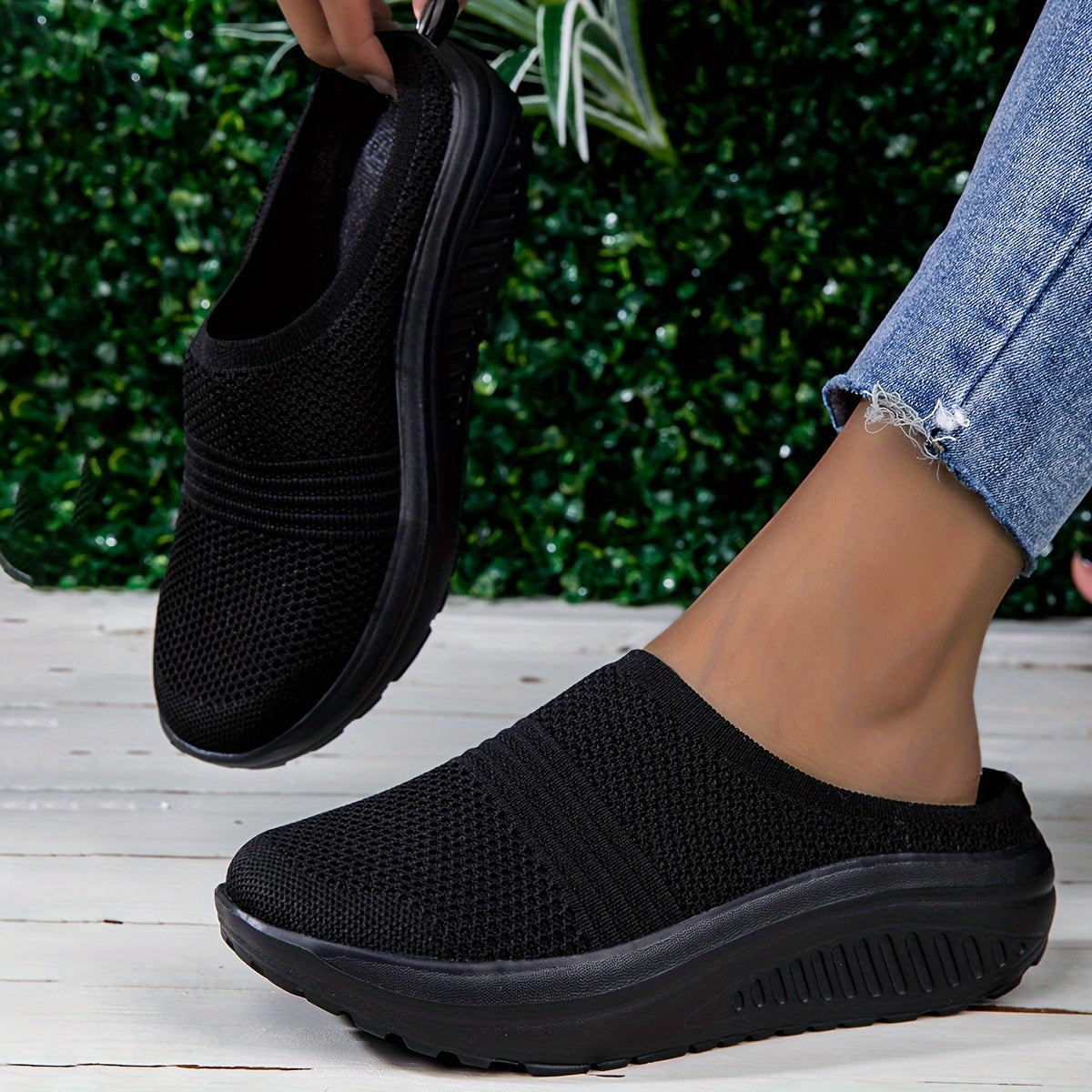 Ayollar uchun nafas oluvchi mato slip-on shlyapki, kundalik va barcha mavsum uchun poyabzal