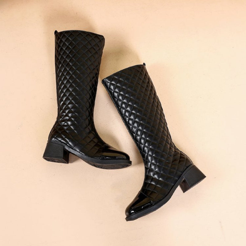 Women's Knee-High Faux Fur Lined Winter Boots Black Quilted Synthetic