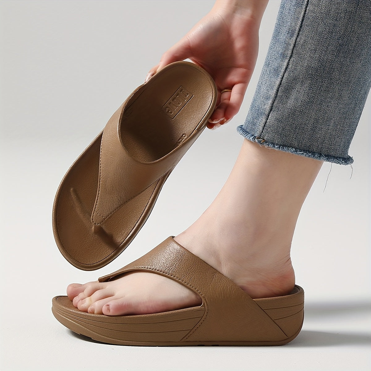 Ayollar uchun qora EVA flip-floplar ochiq barmoqli yozgi basseyn poyabzali