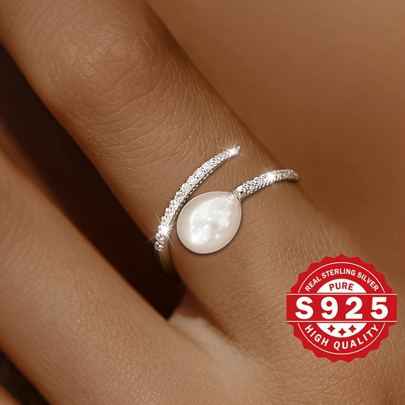 Women’s Freshwater Pearl Sterling Silver Ring with Zirconia and Clash Design